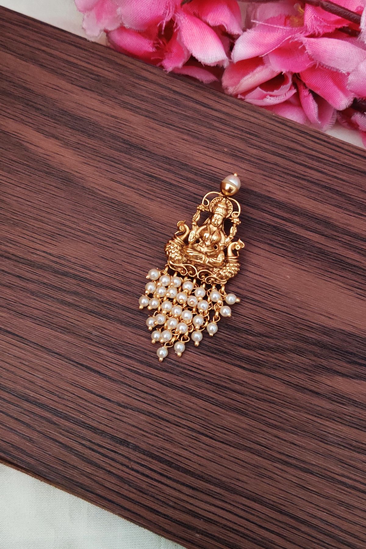 Laxmi Pendant Pearl Hanging Tikka - Little Fingers India